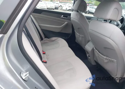 2015 Hyundai Sonata Se z USA, uszkodzony, nr VIN 5NPE24AF3FH213613